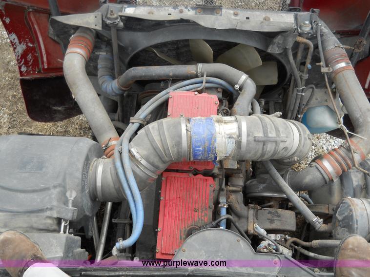 image for item 7822 1998 Kenworth T2000 semi truck