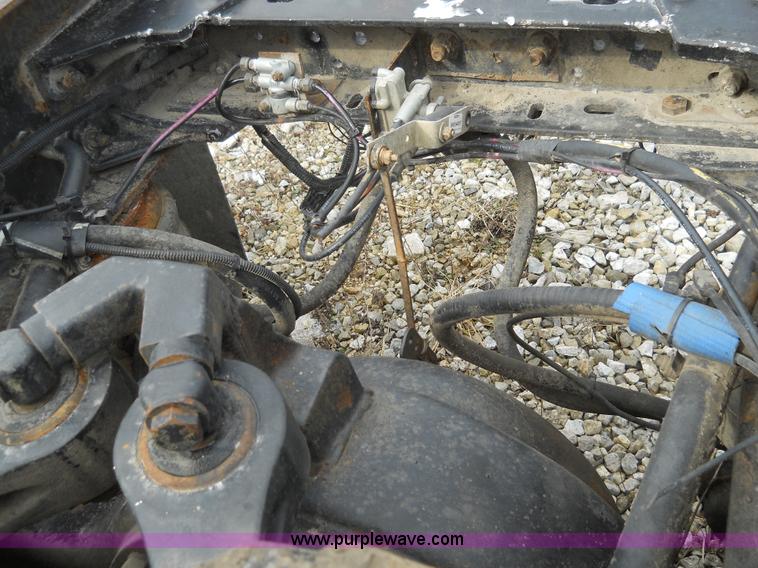 image for item 7822 1998 Kenworth T2000 semi truck