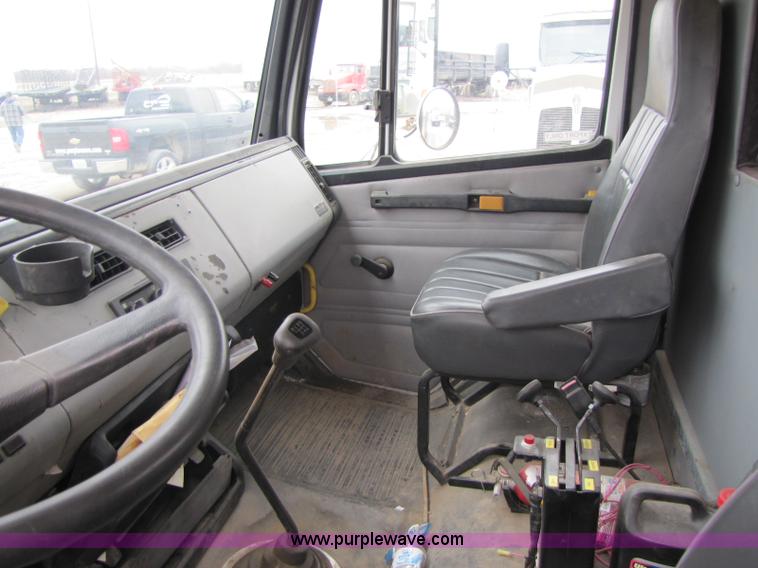 image for item 8415 1999 Freightliner FL80 Contractor dump bed truck