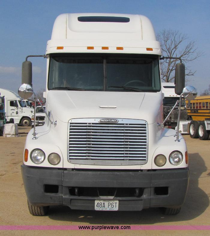 image for item 8417 1999 Freightliner FLC120 Century Class semi truck