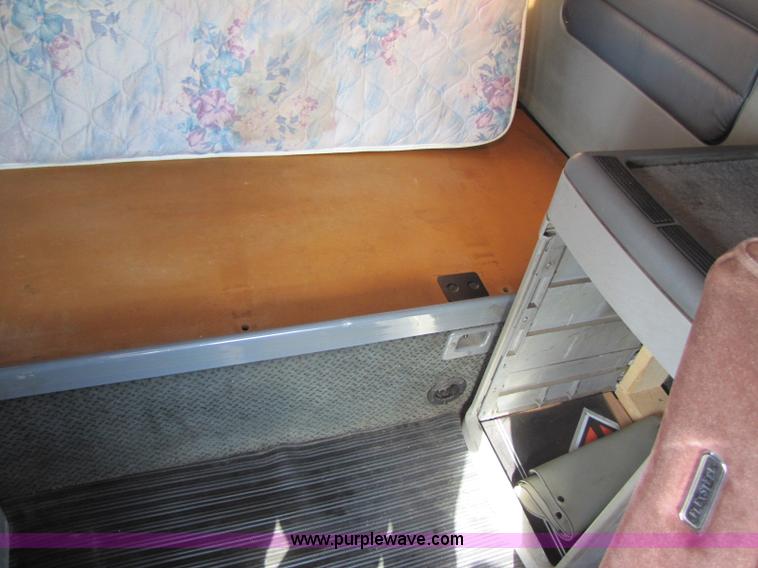 image for item 8417 1999 Freightliner FLC120 Century Class semi truck