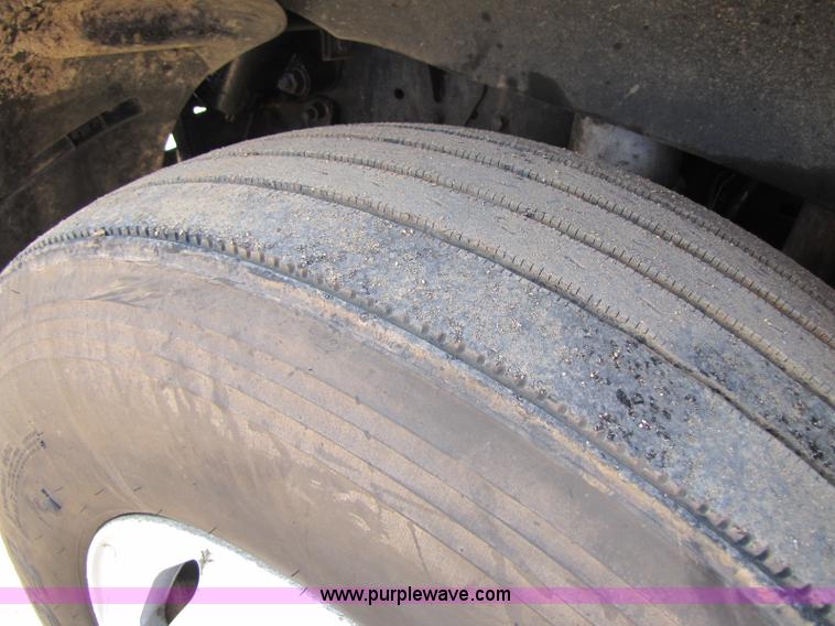 image for item 8417 1999 Freightliner FLC120 Century Class semi truck