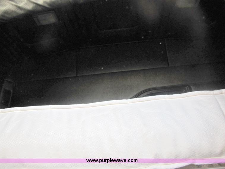 image for item 8443 1999 Mack CH612 semi truck