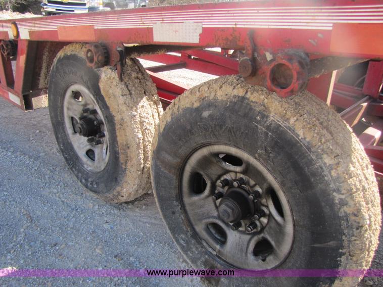 image for item 8444 1997 Beatrice Motor 53' Wedge car hauler