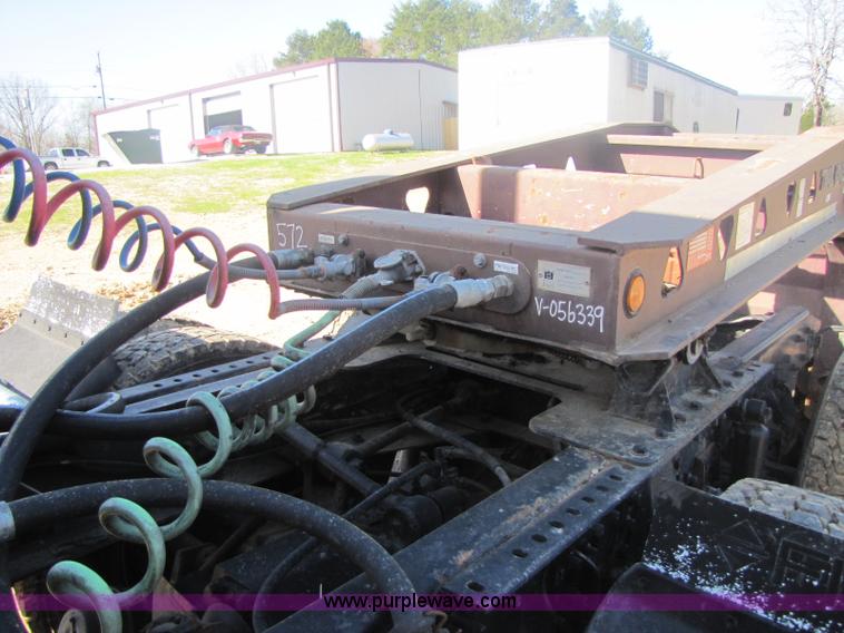 image for item 8445 1997 Ford LT9501 Louisville 101 semi truck