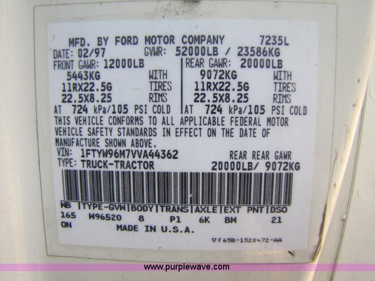 image for item 8445 1997 Ford LT9501 Louisville 101 semi truck