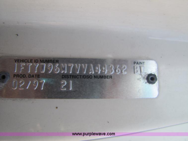 image for item 8445 1997 Ford LT9501 Louisville 101 semi truck