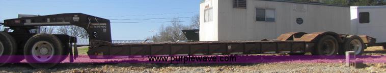 image for item 8446 1994 Trail King TK70HDG low-boy trailer