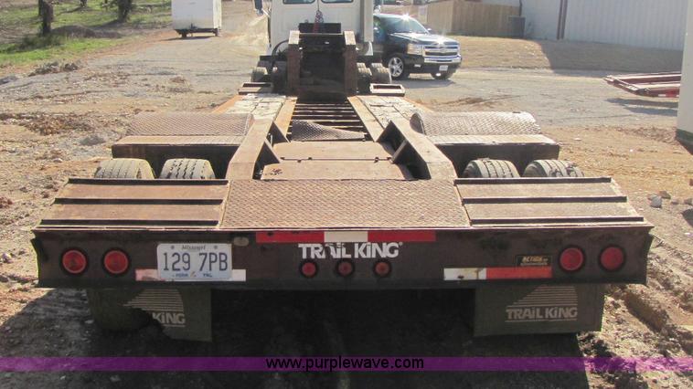 image for item 8446 1994 Trail King TK70HDG low-boy trailer