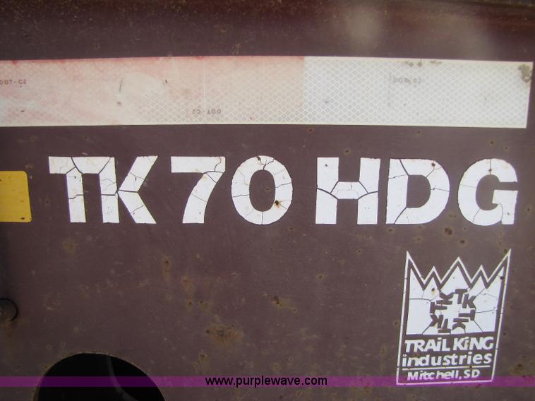 image for item 8446 1994 Trail King TK70HDG low-boy trailer