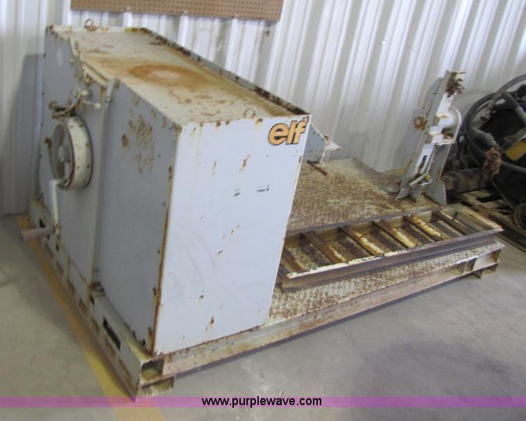 image for item 1009 Heavy duty engine stand