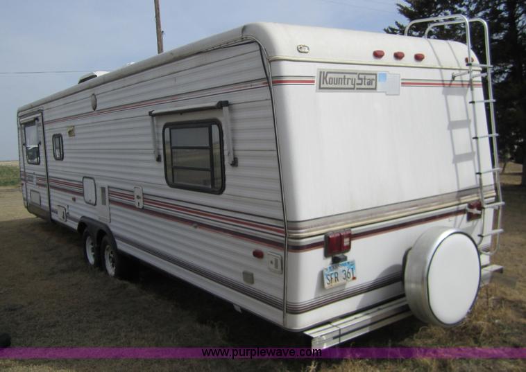 image for item 3070 1991 Kountry Star 35' camper
