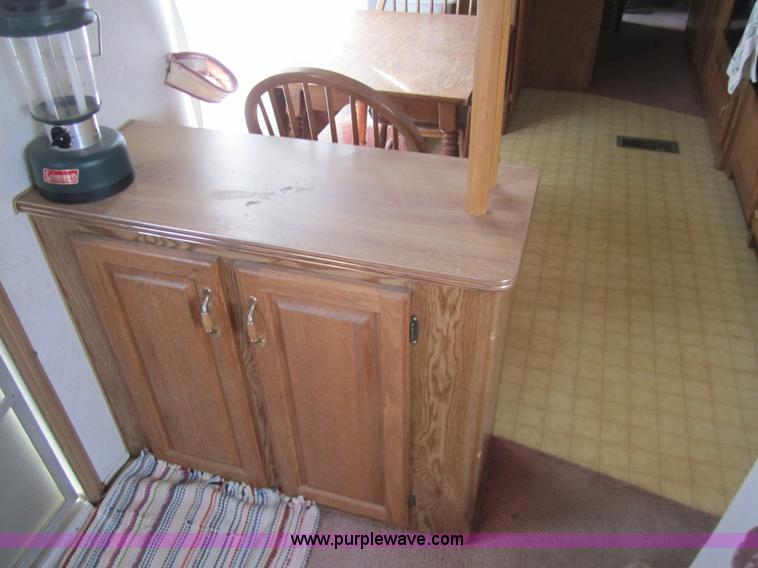 image for item 3070 1991 Kountry Star 35' camper