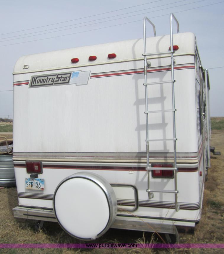 image for item 3070 1991 Kountry Star 35' camper