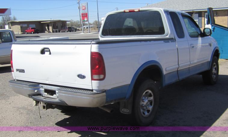image for item 3074 1998 Ford F250 XLT Supercab pickup truck