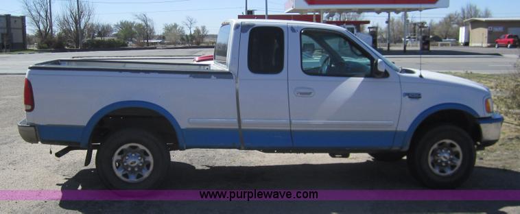 image for item 3074 1998 Ford F250 XLT Supercab pickup truck