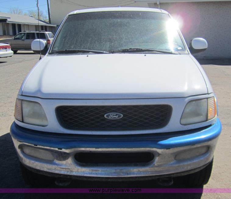 image for item 3074 1998 Ford F250 XLT Supercab pickup truck