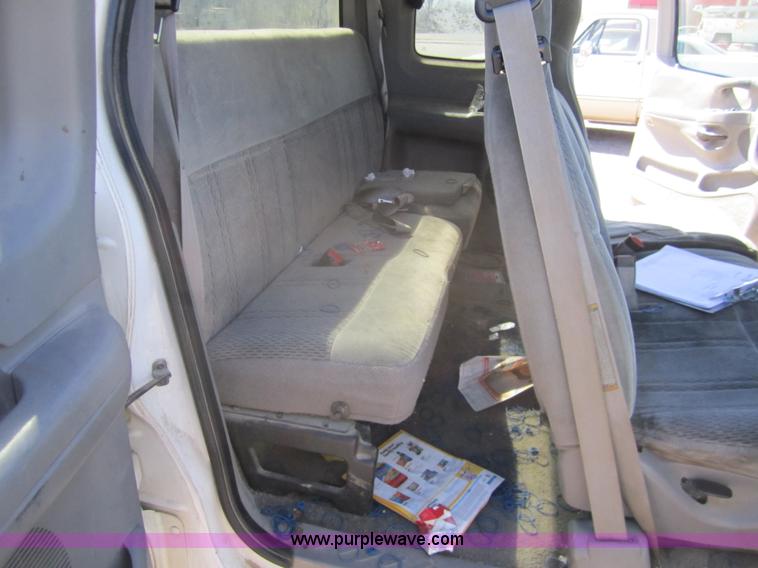 image for item 3074 1998 Ford F250 XLT Supercab pickup truck