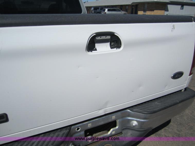 image for item 3074 1998 Ford F250 XLT Supercab pickup truck