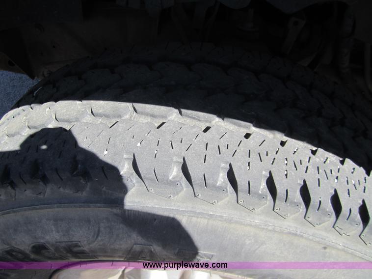 image for item 3074 1998 Ford F250 XLT Supercab pickup truck