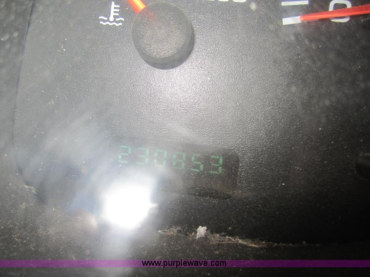 image for item 3075 1999 Dodge Dakota SLT pickup truck