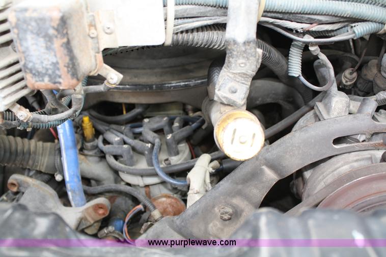 image for item 4684 1987 Ford Econoline E350 XL ambulance