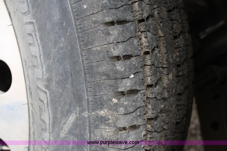 image for item 4684 1987 Ford Econoline E350 XL ambulance