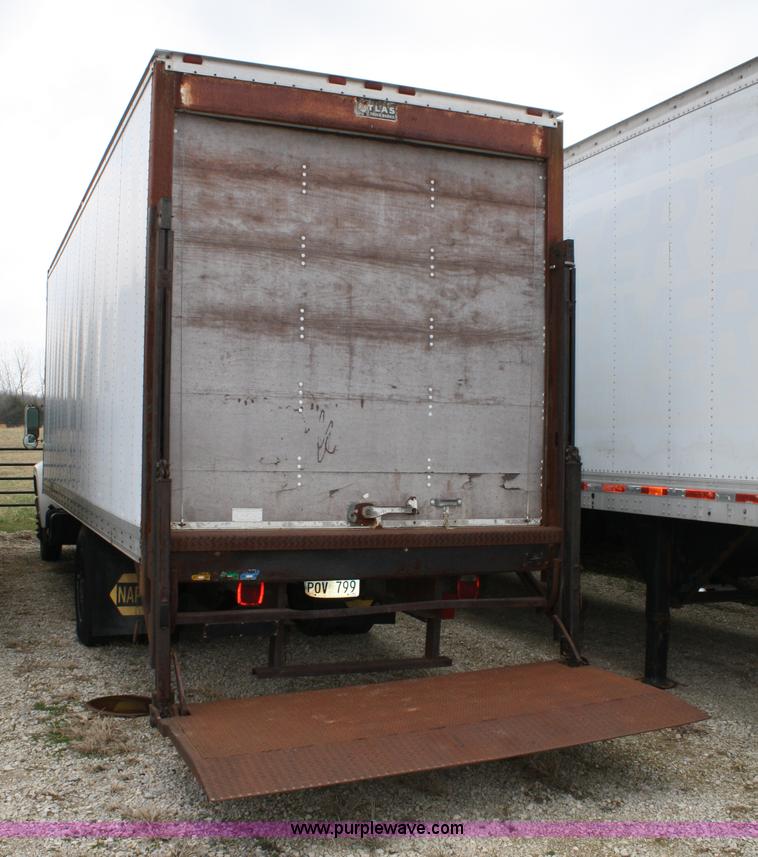 image for item 4685 1987 Ford F700 box truck with lift gate