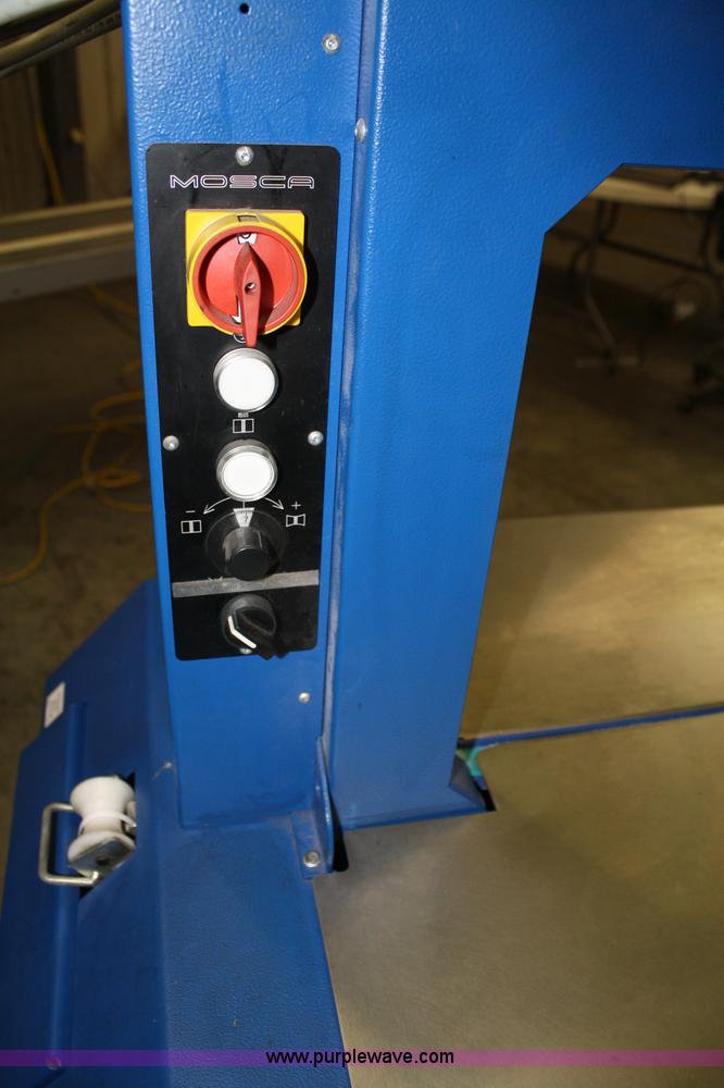 image for item 4902 Mosca strapping machine