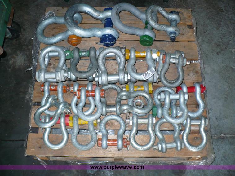 image for item 6004 Lifting shackles/clevis's