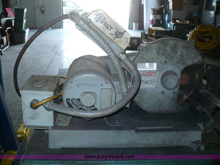 image for item 6005 Aeroquip C hose cutting machine