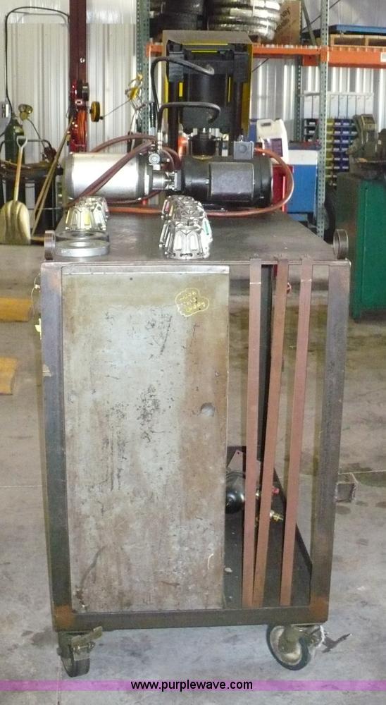 image for item 6006 Parke hose crimping machine