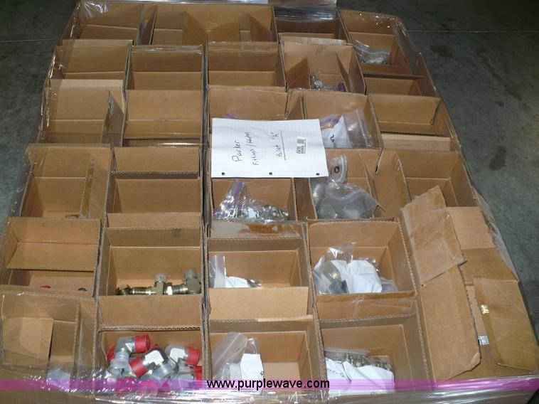 image for item 6009 Parker fittings/adapters