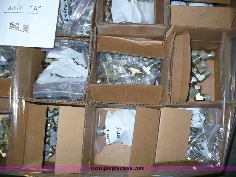 image for item 6009 Parker fittings/adapters