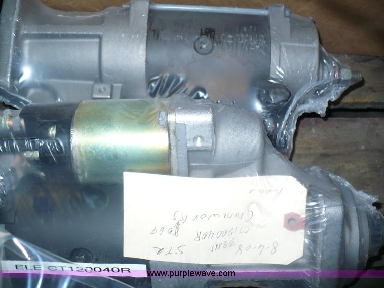 image for item 6010 Assorted parts