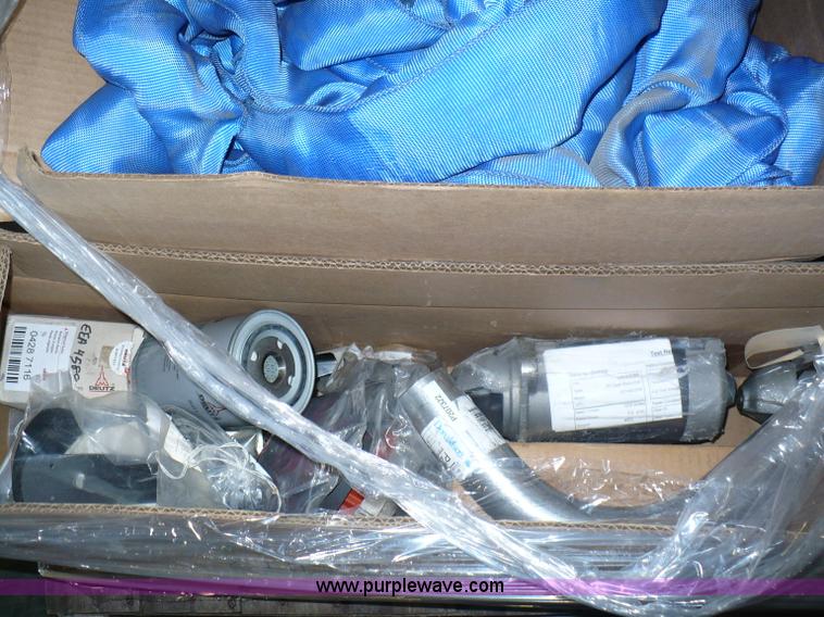 image for item 6010 Assorted parts