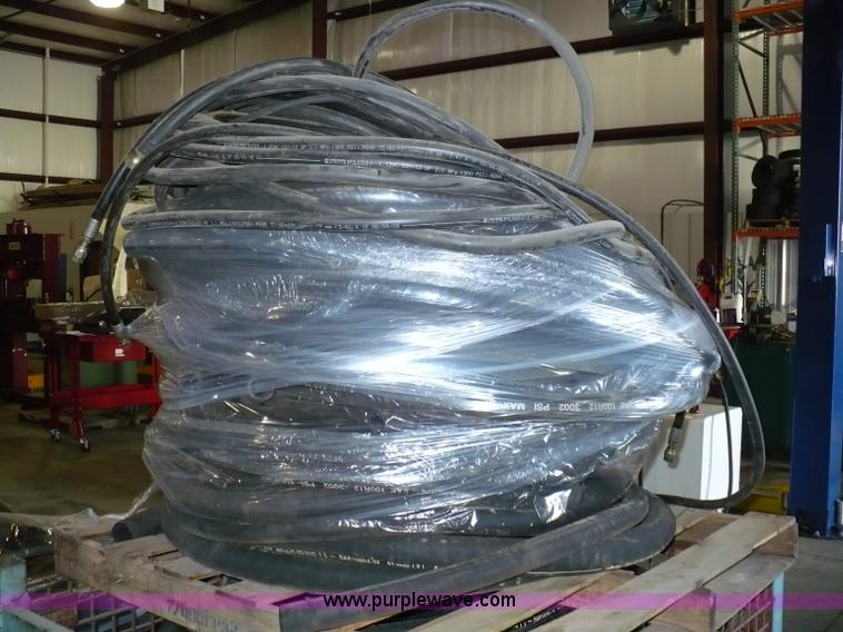 image for item 6013 Assorted hydraulic hoses