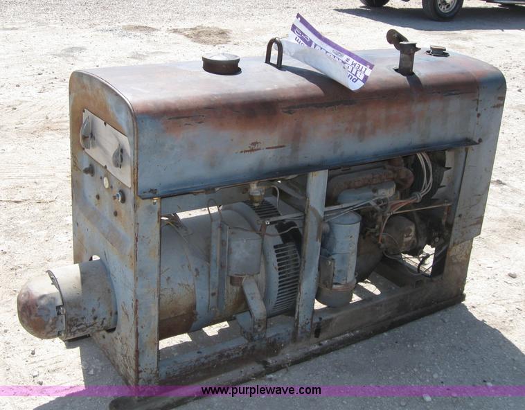 image for item 7004 Lincoln SA-200 welder/generator