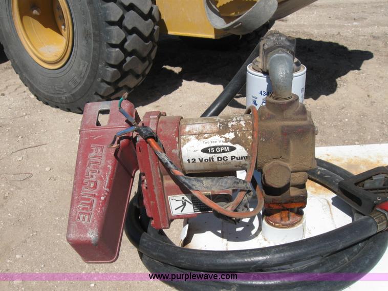image for item 7006 Fuel tank and pump