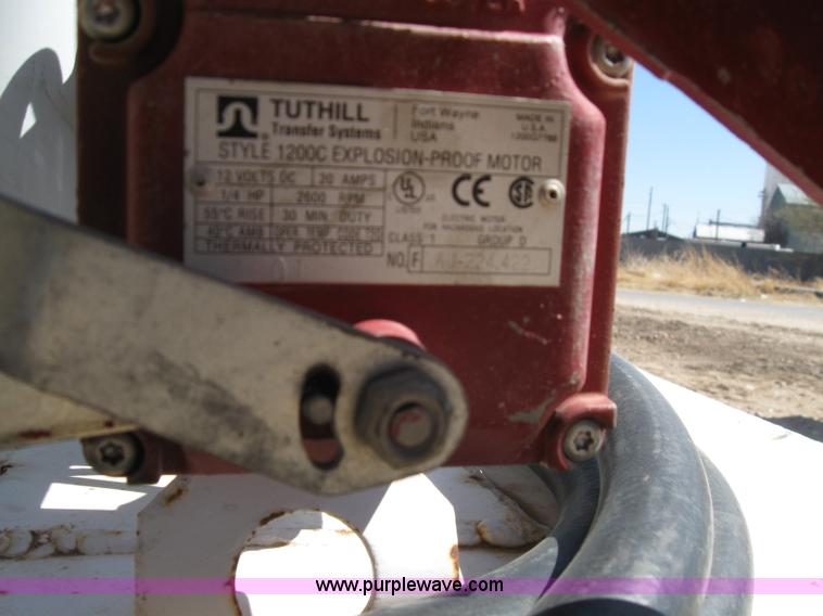 image for item 7006 Fuel tank and pump