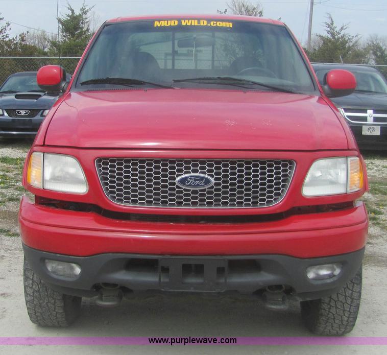 image for item 7010 2000 Ford F150 XLT Sport Supercab pickup truck