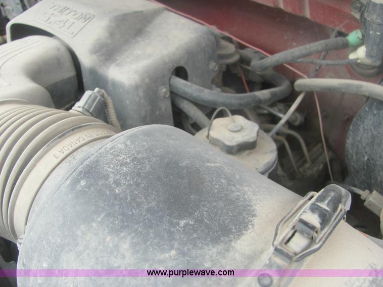 image for item 7010 2000 Ford F150 XLT Sport Supercab pickup truck