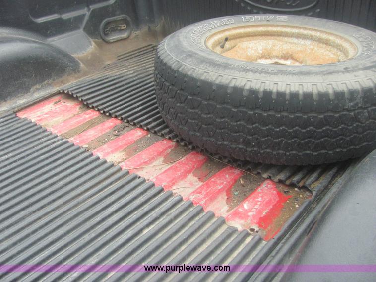 image for item 7010 2000 Ford F150 XLT Sport Supercab pickup truck