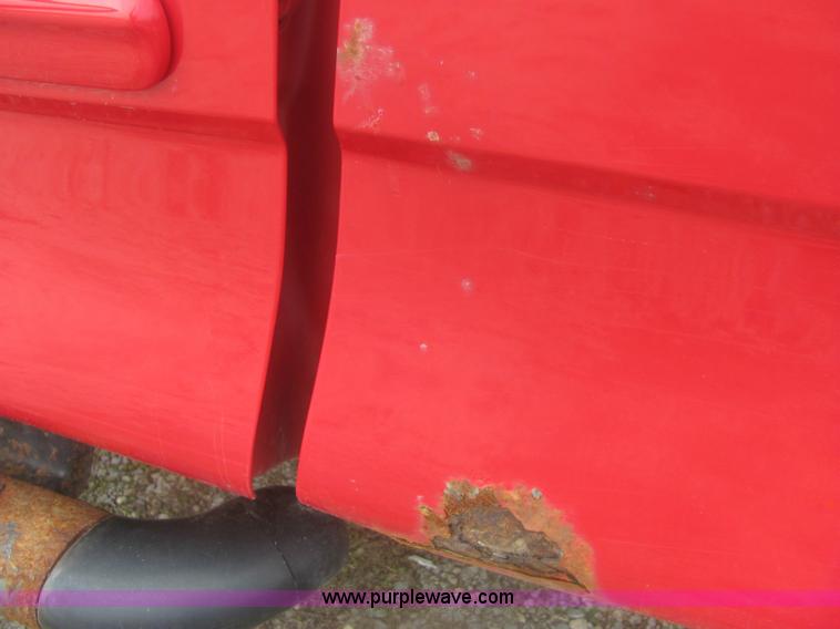 image for item 7010 2000 Ford F150 XLT Sport Supercab pickup truck