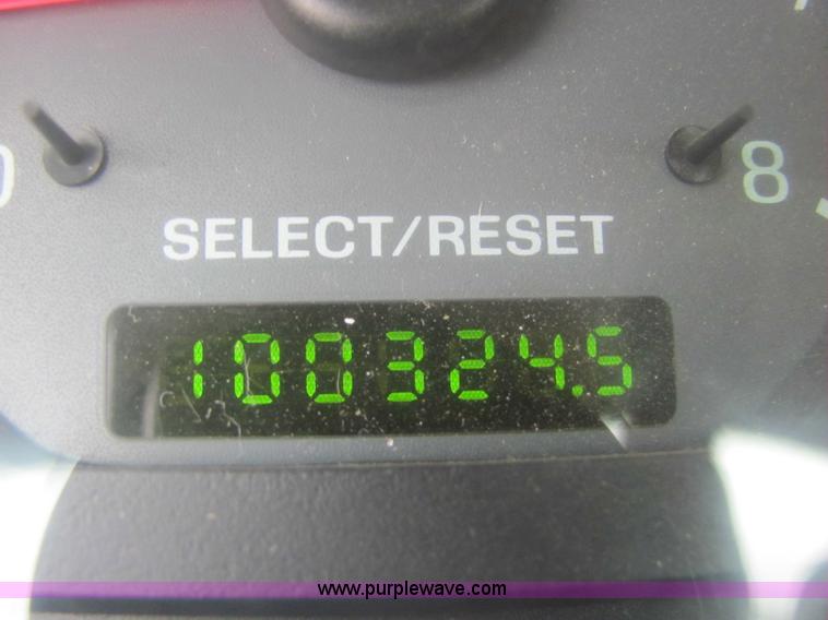 image for item 7011 2001 Ford Mustang GT convertible