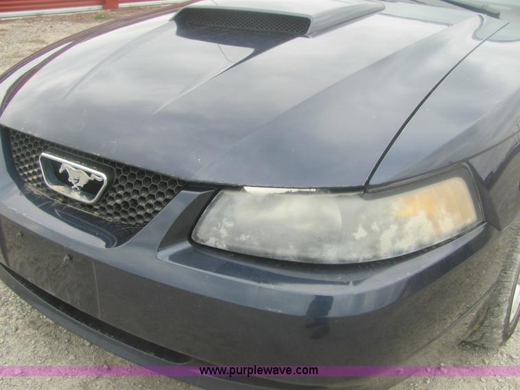 image for item 7011 2001 Ford Mustang GT convertible