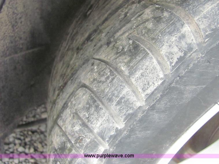 image for item 7011 2001 Ford Mustang GT convertible