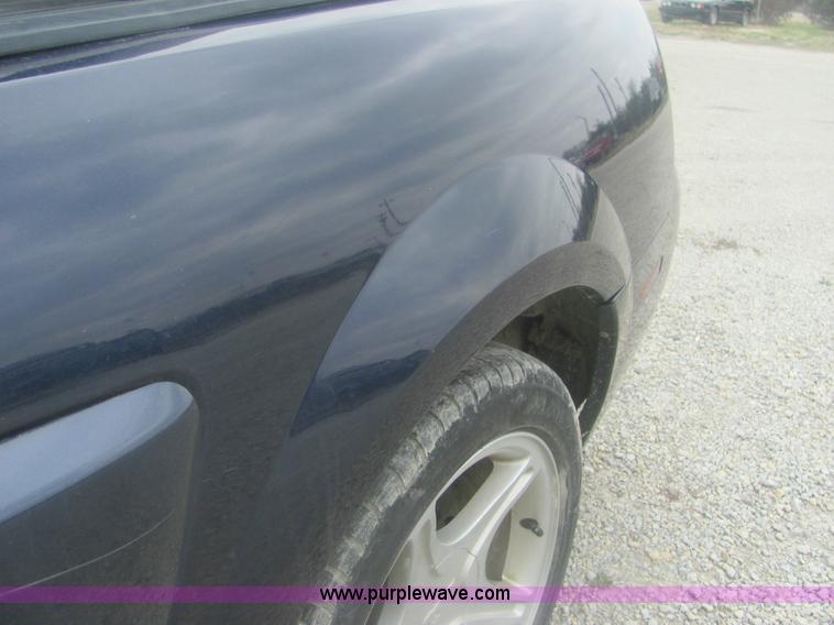 image for item 7011 2001 Ford Mustang GT convertible