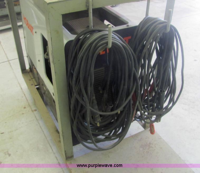 image for item 7016 Hobart Champion 10000 portable welder