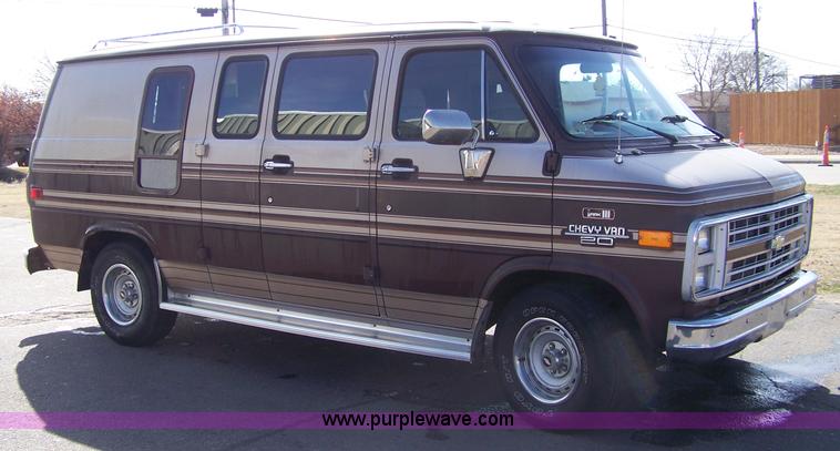 image for item 7309 1989 Chevrolet G20 Mark III Conversion van
